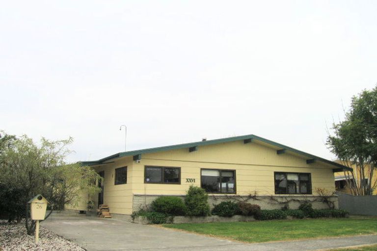 Photo of property in 26 Gilmour Place, Taradale, Napier, 4112