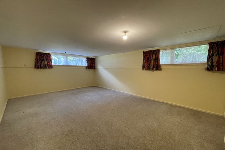 Photo of property in 23 Highfield Place, Avonhead, Christchurch, 8042