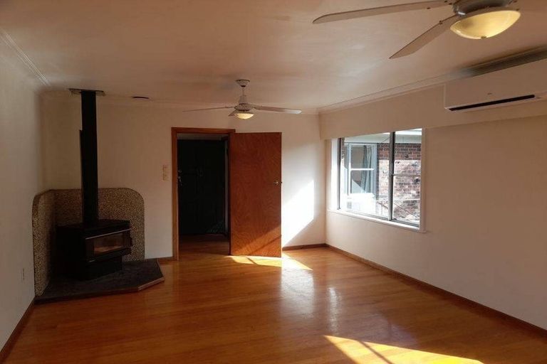 Photo of property in 2 Victoria Avenue, Waiuku, 2123
