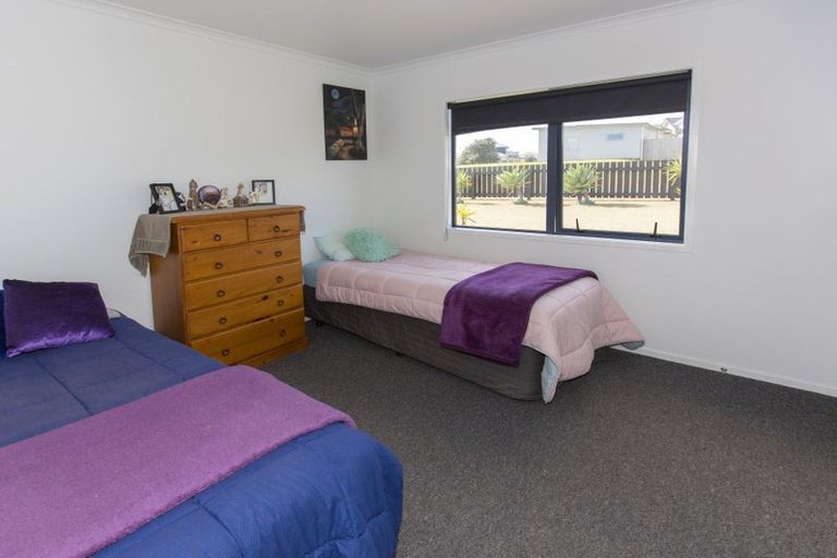 Photo of property in 25 Sunset Drive, Baylys Beach, Dargaville, 0377