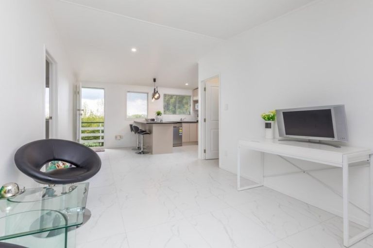 Photo of property in 7/66 Astley Avenue, New Lynn, Auckland, 0600