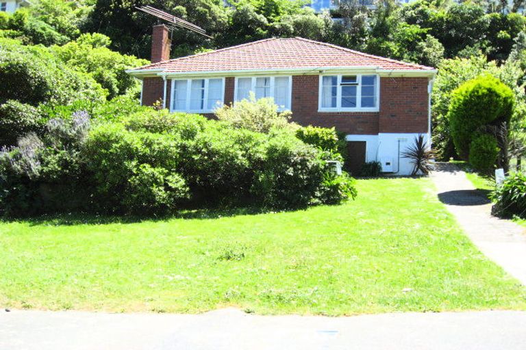 Photo of property in 121 Onslow Road, Khandallah, Wellington, 6035