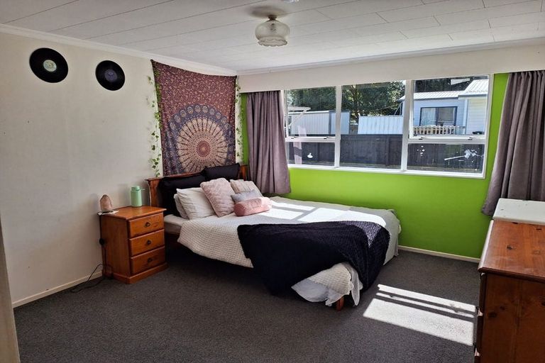 Photo of property in 15b Black Beech Street, Birchville, Upper Hutt, 5018