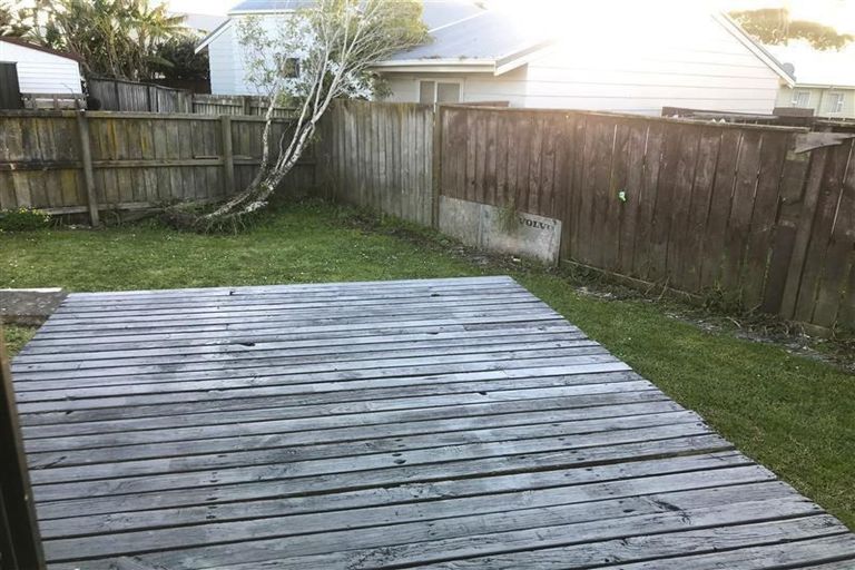 Photo of property in 1/6a Druces Road, Wiri, Auckland, 2104