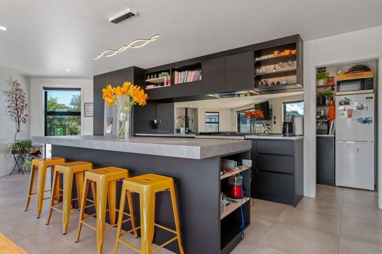 Photo of property in 15d Madison Street, Carterton, 5713