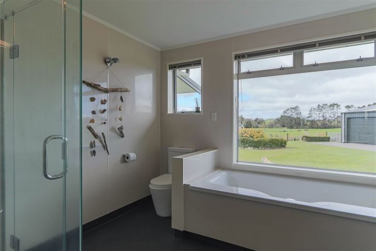 Photo of property in 2599 Mountain Road, Tariki, Stratford, 4394