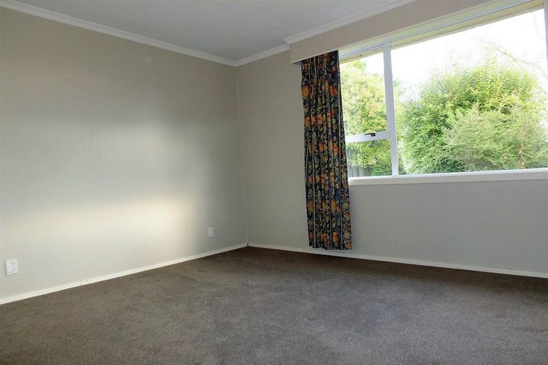 Photo of property in 27 Charles Upham Avenue, Hillmorton, Christchurch, 8025