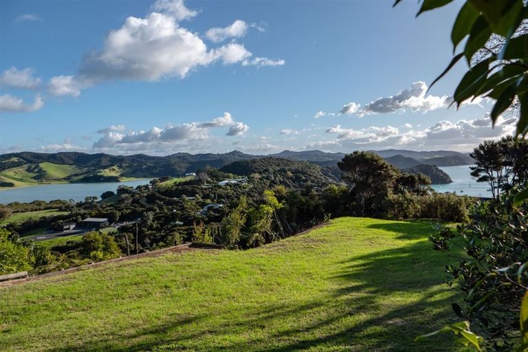 Photo of property in 276a Kempthorne Road, Russell, 0272