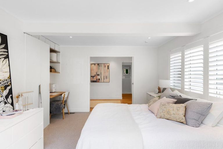 Photo of property in 68 St Michaels Avenue, Point Chevalier, Auckland, 1022