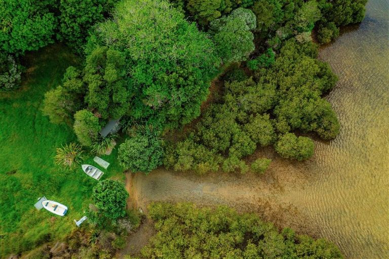 Photo of property in 1860 Pataua North Road, Pataua North, Parua Bay, 0175