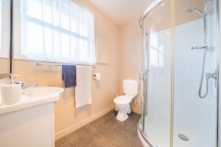 Photo of property in 2/113 Clouston Park Road, Clouston Park, Upper Hutt, 5018