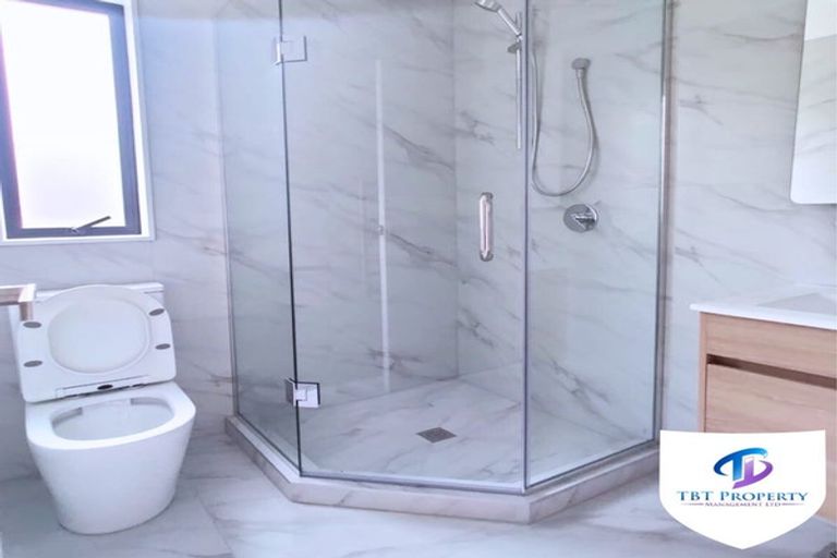 Photo of property in 3/11 Stottholm Road, Titirangi, Auckland, 0604