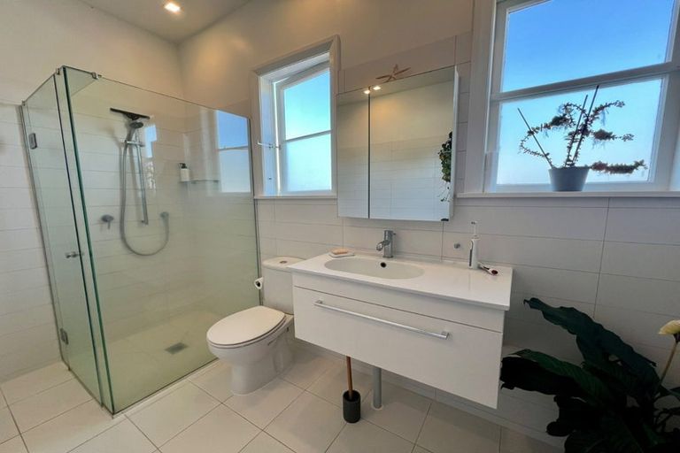 Photo of property in 3/53 Hanlon Crescent, Narrow Neck, Auckland, 0624