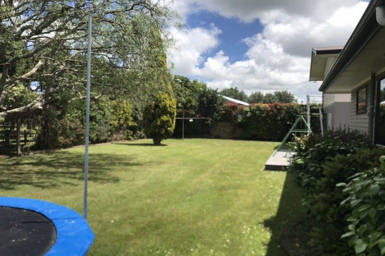 Photo of property in 729 Makerua Road, Tokomaru, Palmerston North, 4474