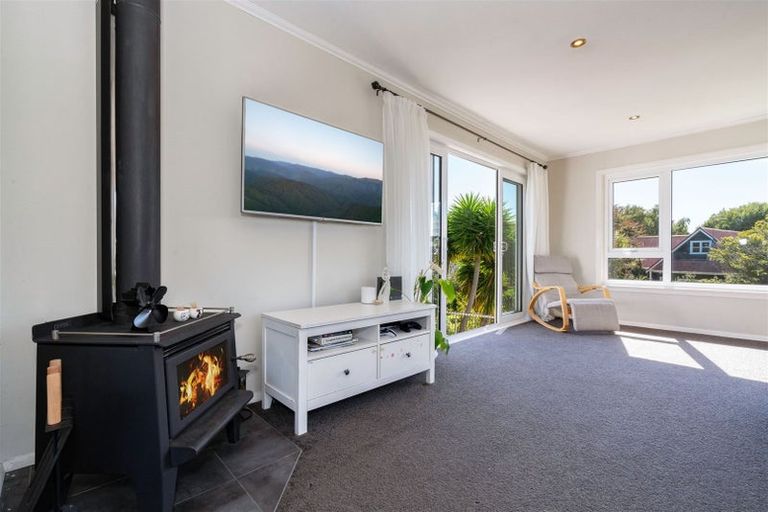 Photo of property in 11 Titoki Road, Raumati Beach, Paraparaumu, 5032