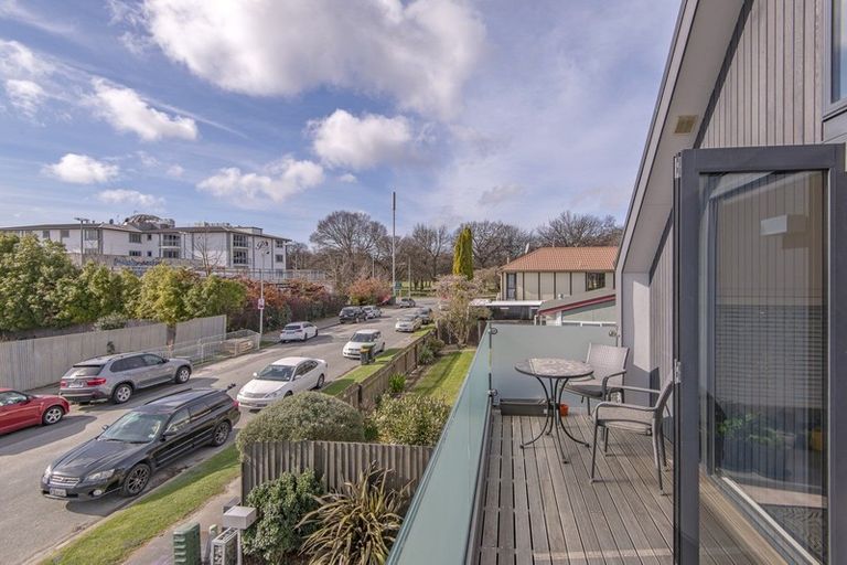 Photo of property in 9 Bartlett Street, Riccarton, Christchurch, 8011