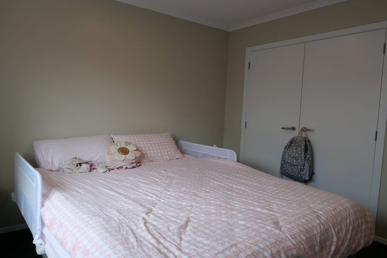 Photo of property in 37 Gallipoli Place, Paraparaumu, 5032