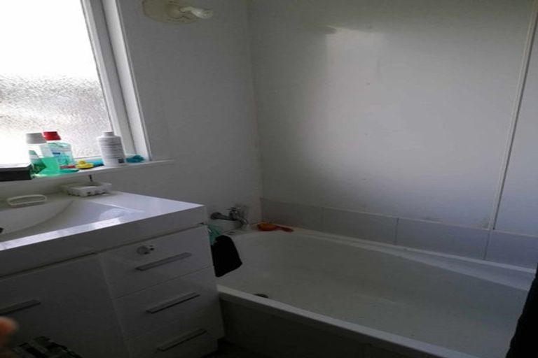 Photo of property in 10 Whanake Street, Titahi Bay, Porirua, 5022