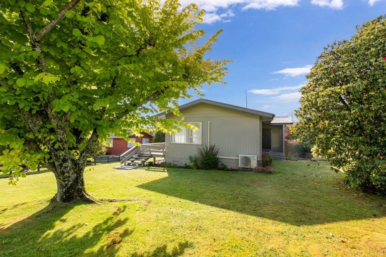 Photo of property in 438 Pukehangi Road, Pomare, Rotorua, 3015