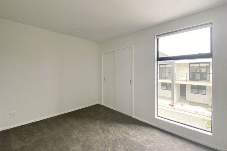 Photo of property in 10 Tuputupu Drive, Kumeu, 0810