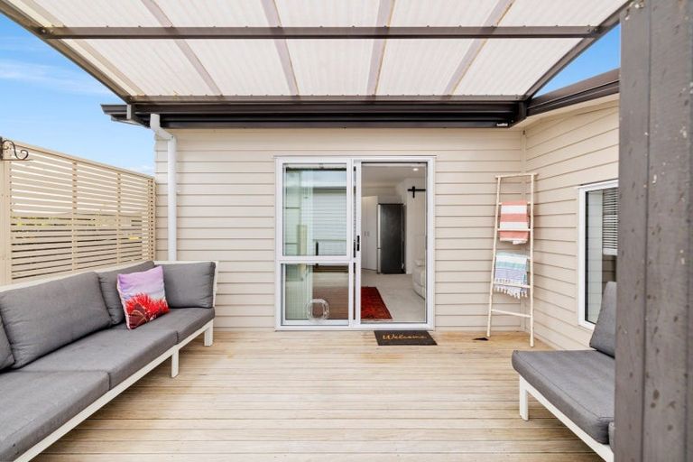 Photo of property in 11 Kamahi Crescent, Papamoa Beach, Papamoa, 3118