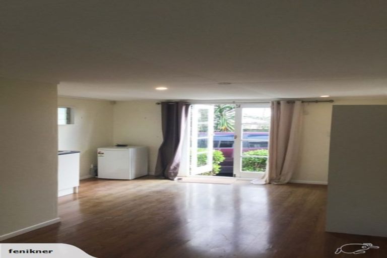 Photo of property in 3/138 Rangatira Road, Beach Haven, Auckland, 0626