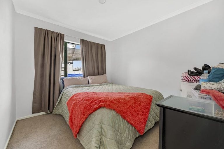 Photo of property in 548 Massey Road, Mangere, Auckland, 2022