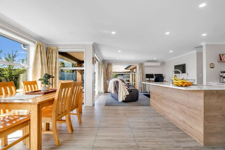 Photo of property in 23 Kotiate Street, Papamoa Beach, Papamoa, 3118