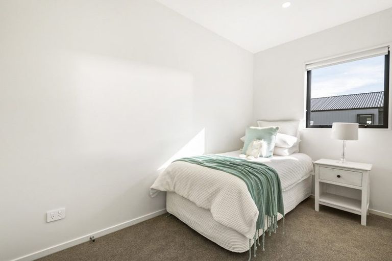 Photo of property in 138 Pepene Avenue, Takanini, Auckland, 2112