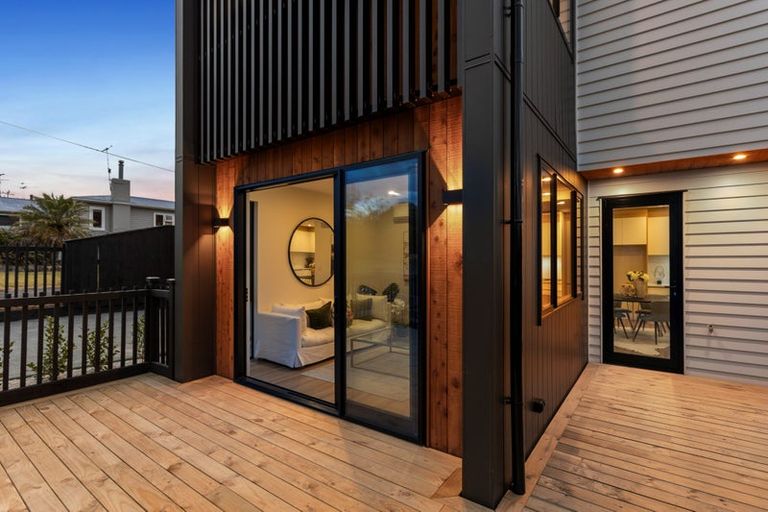 Photo of property in 14d Benders Avenue, Hillcrest, Auckland, 0627