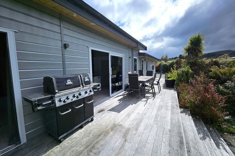 Photo of property in 24 Lacebark Drive, Kinloch, Taupo, 3377