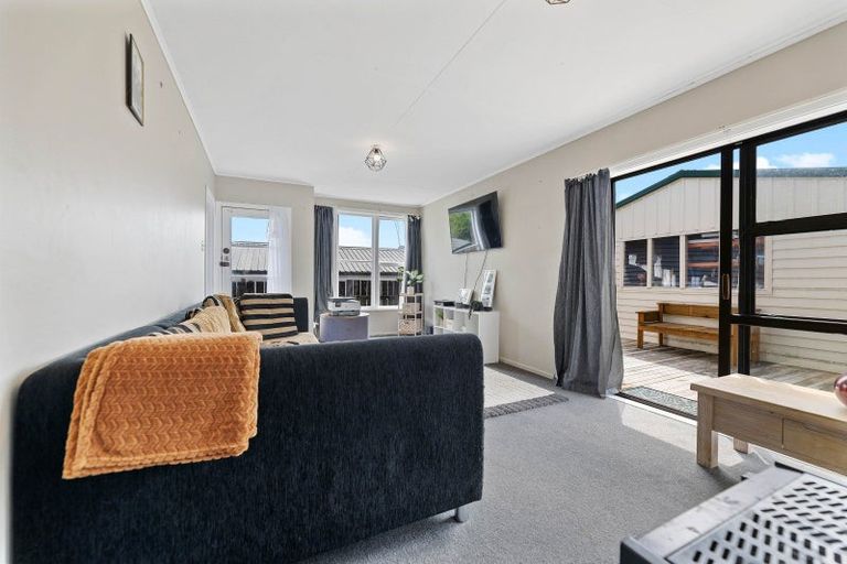 Photo of property in 28 Te Takinga Street, Turangi, 3334