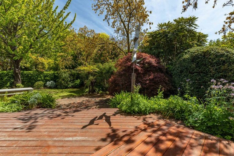 Photo of property in 21 Condell Avenue, Papanui, Christchurch, 8053