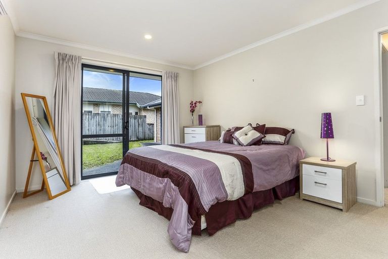 Photo of property in 20 Tauranga Place, Orewa, 0931