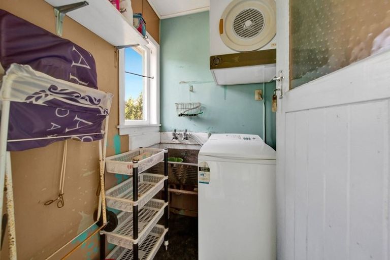 Photo of property in 117h Seaview Road, Westown, New Plymouth, 4310