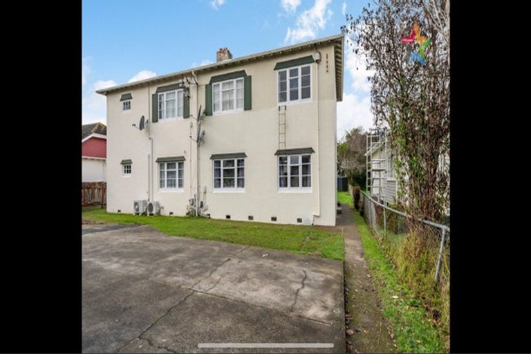 Photo of property in 20 Ludlam Crescent, Woburn, Lower Hutt, 5010