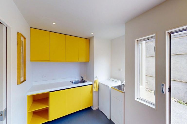 Photo of property in 30 Kent Avenue, Waitarere Beach, Levin, 5510