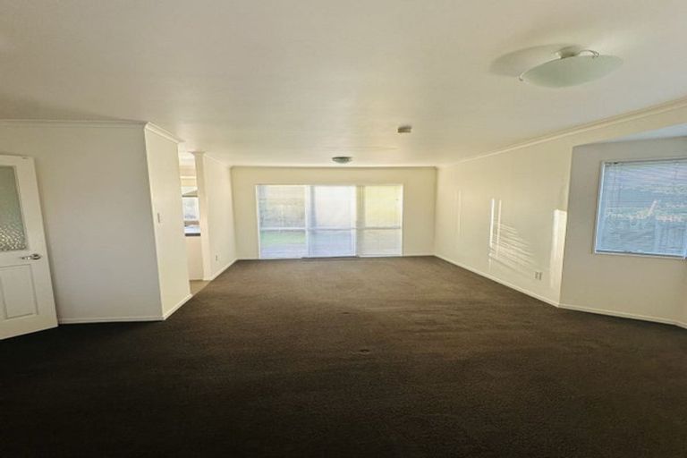 Photo of property in 12 Stanford Street, Albany, Auckland, 0632