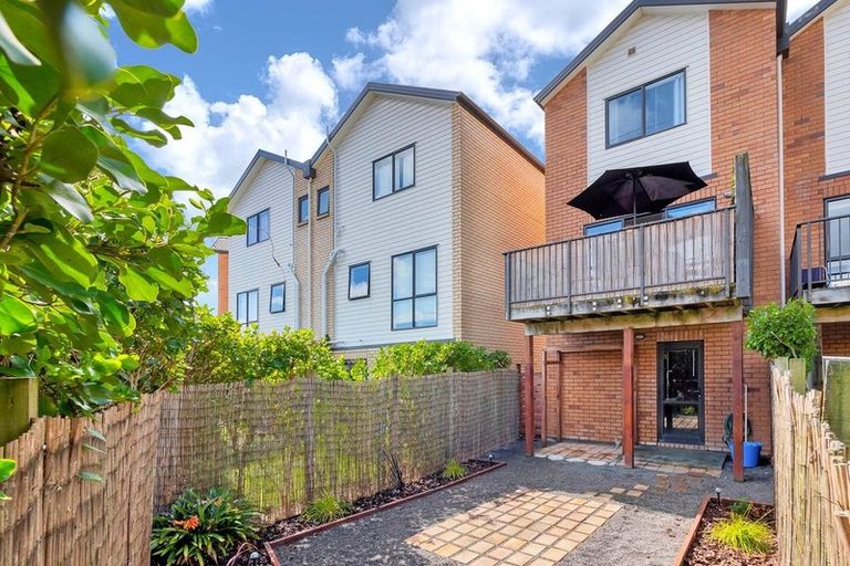 Photo of property in St Claire Village, 227/172 Mcleod Road, Te Atatu South, Auckland, 0610