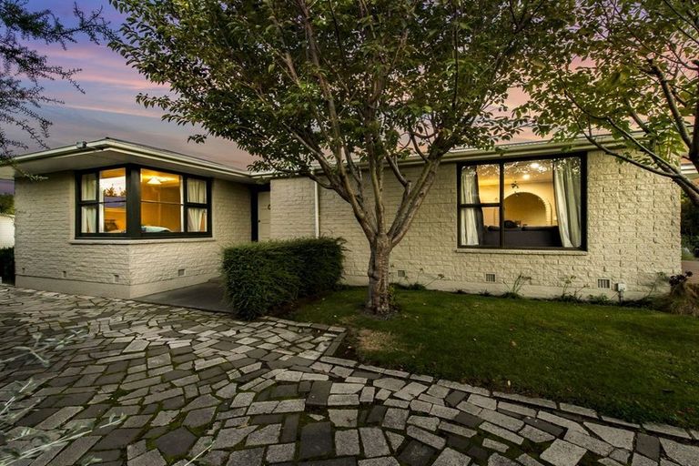 Photo of property in 55 Oriana Crescent, Hornby, Christchurch, 8042