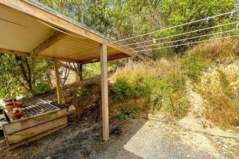 Photo of property in 1665 Matapouri Road, Matapouri, Whangarei, 0173