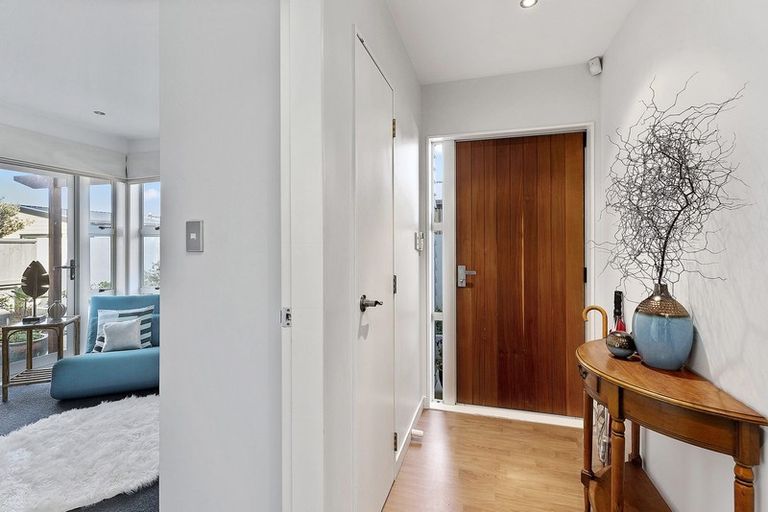 Photo of property in 50b Camperdown Road, Miramar, Wellington, 6022