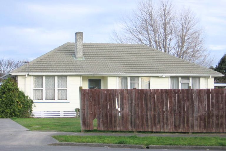 Photo of property in 18 Tilbury Avenue, Hokowhitu, Palmerston North, 4410