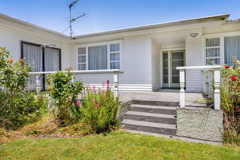 Photo of property in 5 Wera Street, Hawera, 4610