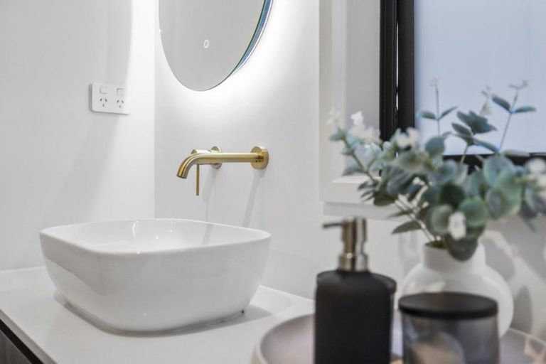 Photo of property in 31 Hinaki Street, Poike, Tauranga, 3112