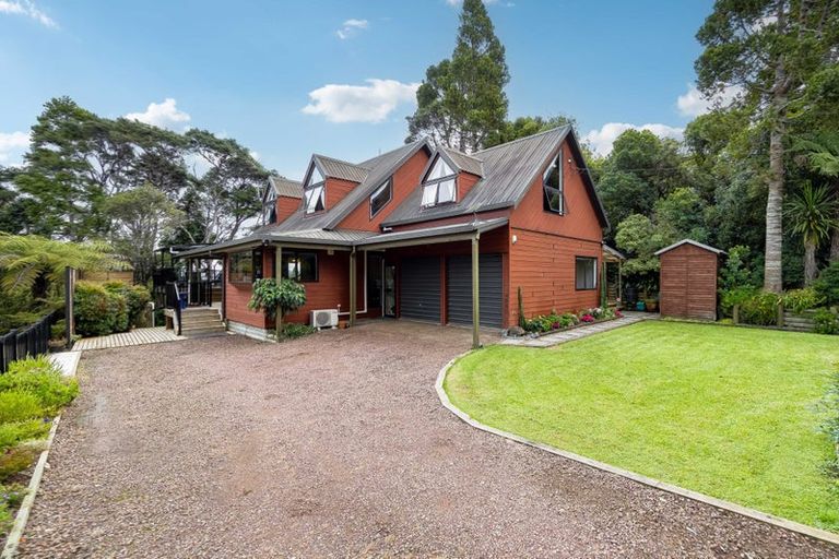 Photo of property in 72 Crows Road, Swanson, Auckland, 0614