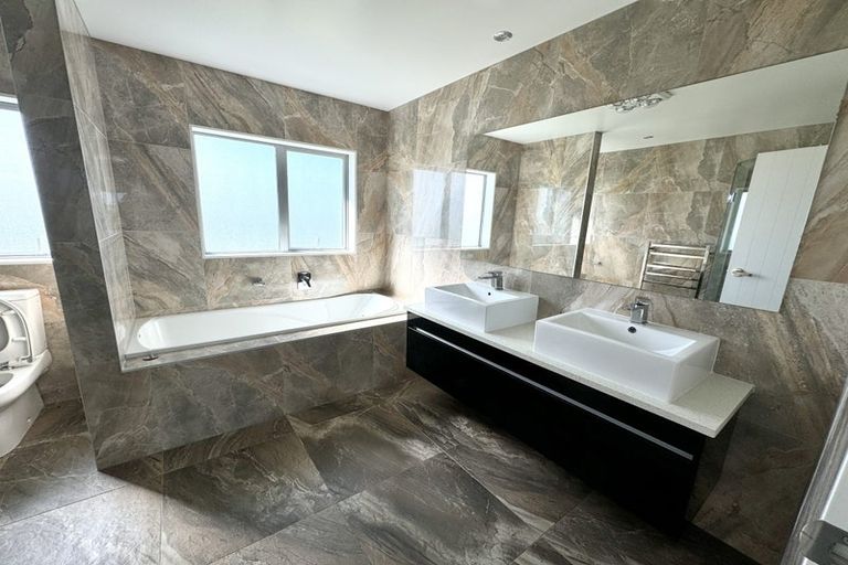 Photo of property in 12 Palm View Terrace, Gulf Harbour, Whangaparaoa, 0930