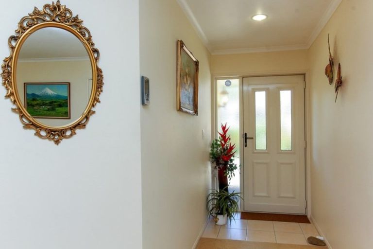 Photo of property in 16 Thames Street, Welbourn, New Plymouth, 4310