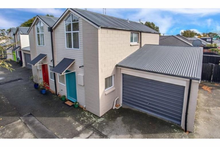 Photo of property in 1/115 Waltham Road, Sydenham, Christchurch, 8023