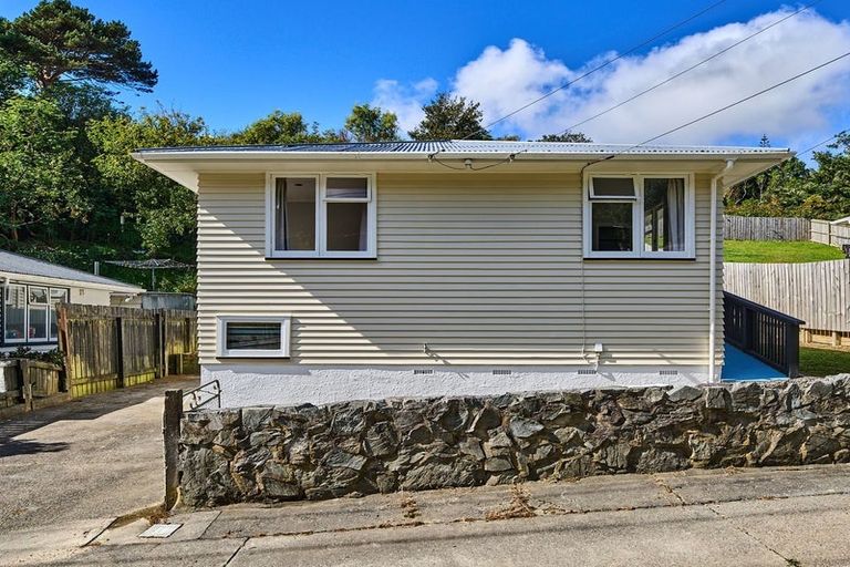 Photo of property in 198 Sievers Grove, Cannons Creek, Porirua, 5024